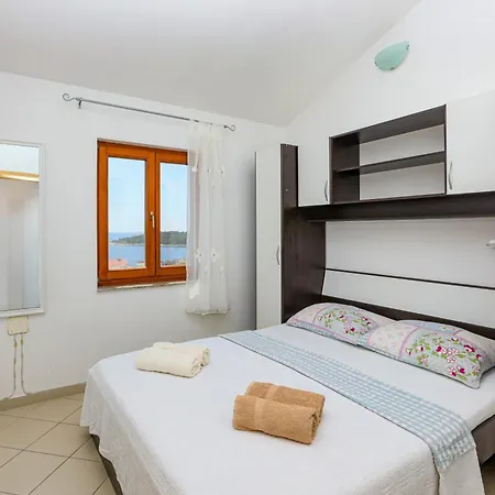 With Parking Space Zecevo Rtic, - 25680 דירה *