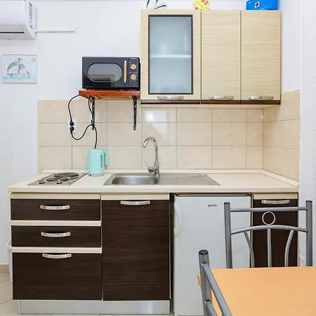 With Parking Space Zecevo Rtic, - 25680 דירה *