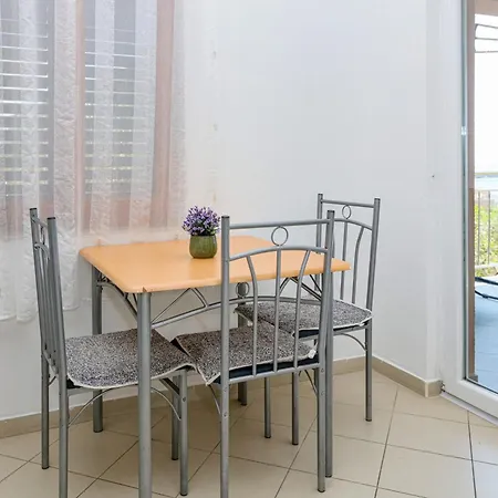 With Parking Space Zecevo Rtic, - 25680 רוגוזניצה