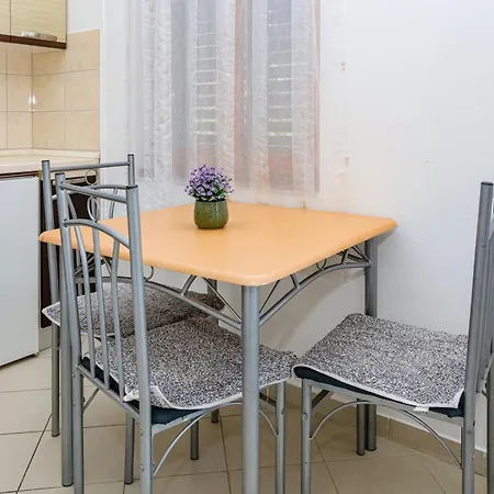 With Parking Space Zecevo Rtic, - 25680 רוגוזניצה